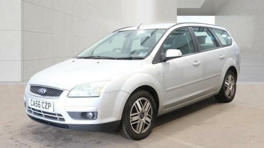 Ford Focus 1.6 Ghia Silver #3