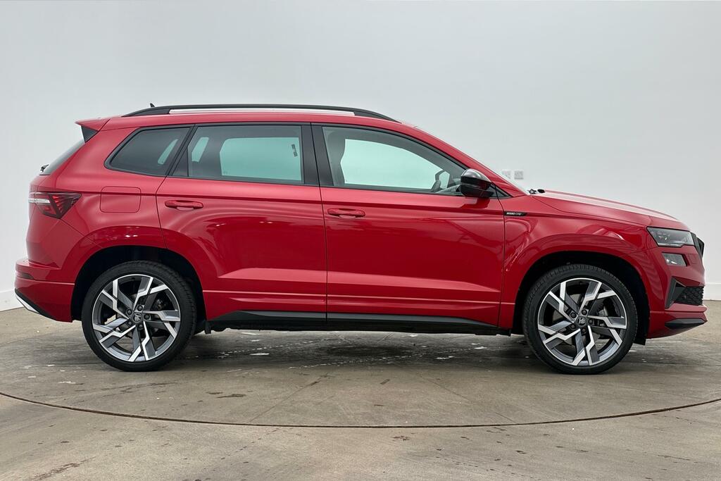 Skoda Karoq 1.5 Tsi Sportline Edition Dsg 150 Ps Red #4