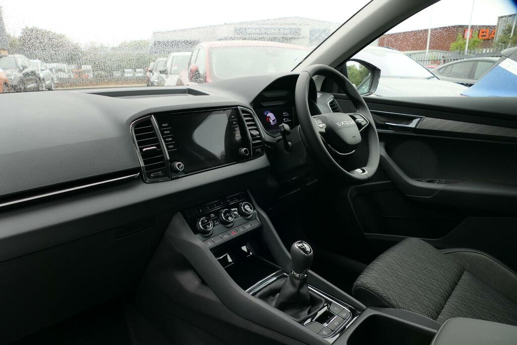 Skoda Karoq Karoq Design Edition 1.0 Tsi 116 Ps 6G Man Black #2