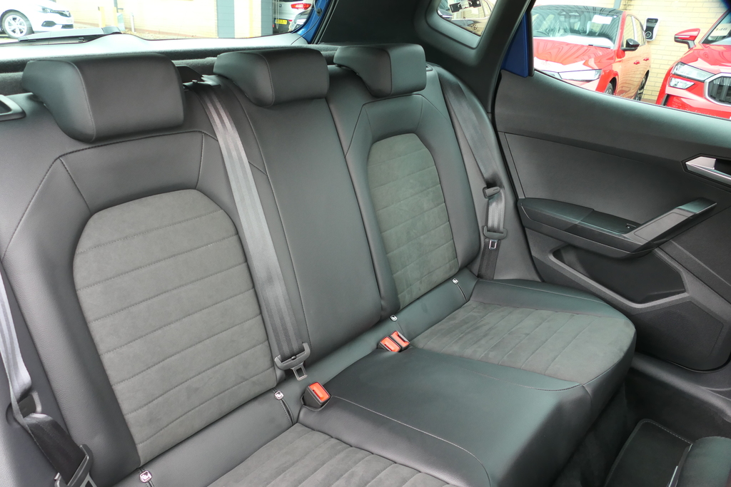 Seat Arona Fr Sport Grey #8