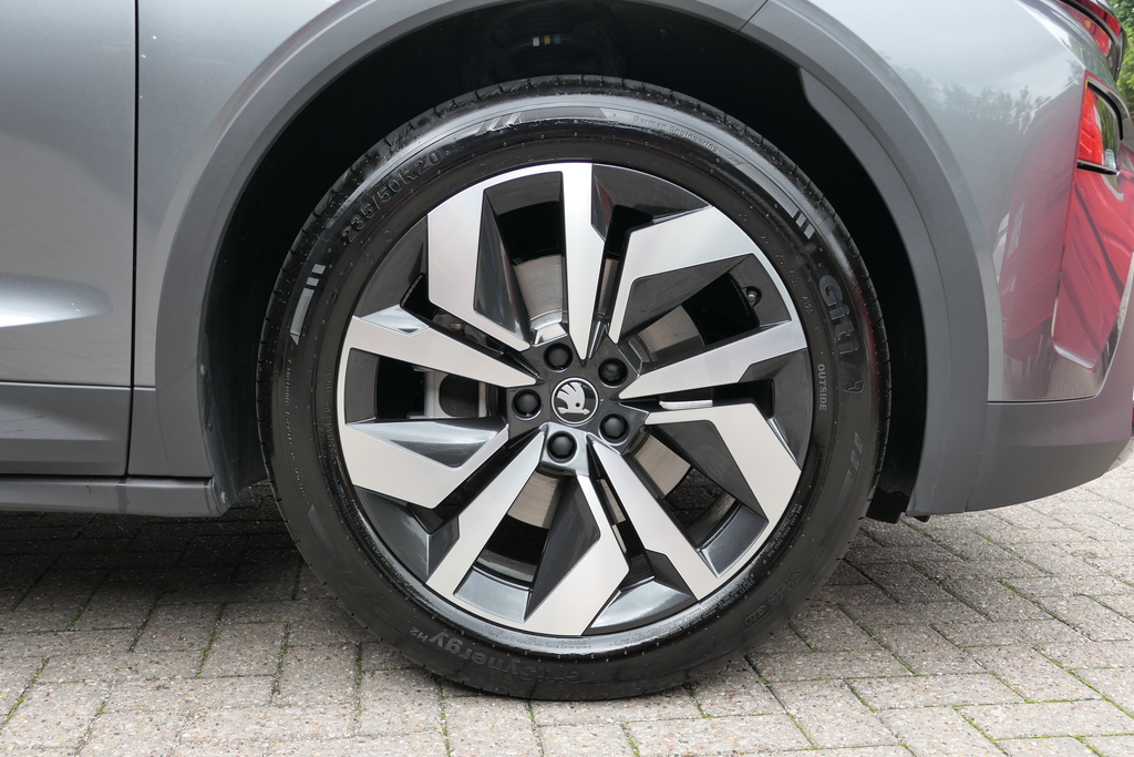 Skoda Elroq 150Kw 60 Sportline 63Kwh Advanced 204 Grey #5