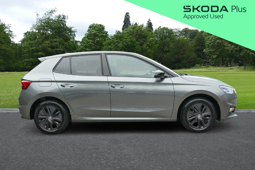 Skoda Fabia 1.0 Mpi 80 Colour Edition White #4