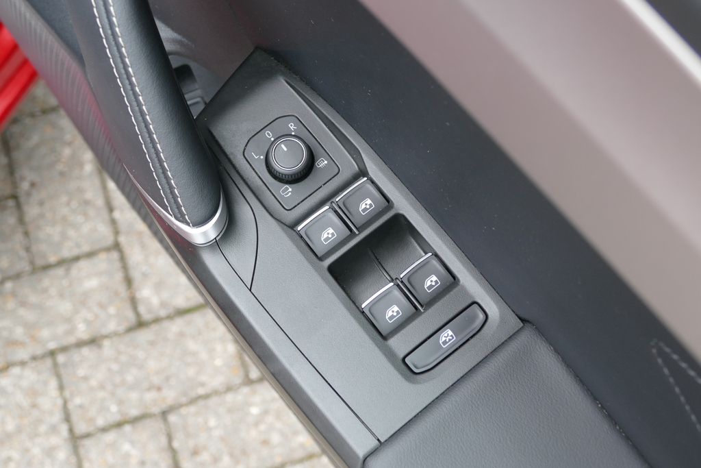 Seat Leon 1.0 Etsi Mhev Fr Dsg Euro 6 Ss Black #27