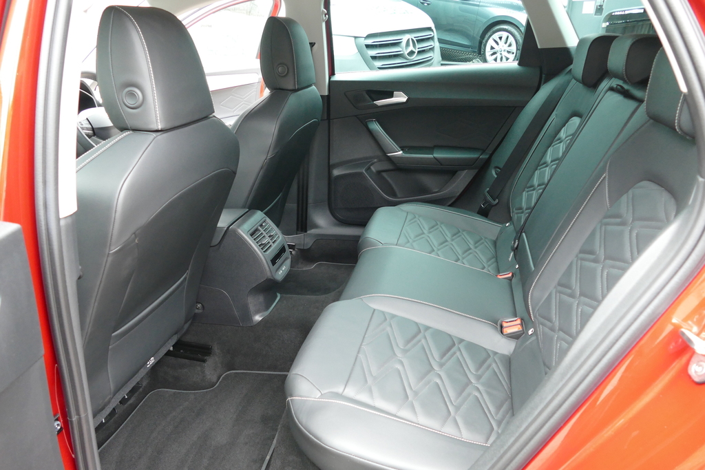 Seat Leon 1.0 Etsi Mhev Fr Dsg Euro 6 Ss Black #13