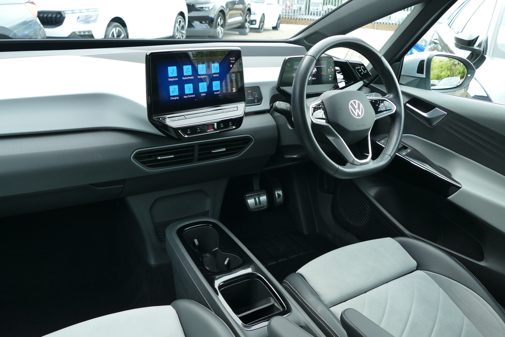 Volkswagen ID.3 150Kw Tour Pro S 77Kwh 135Kw Ch 204 Ps Silver #2