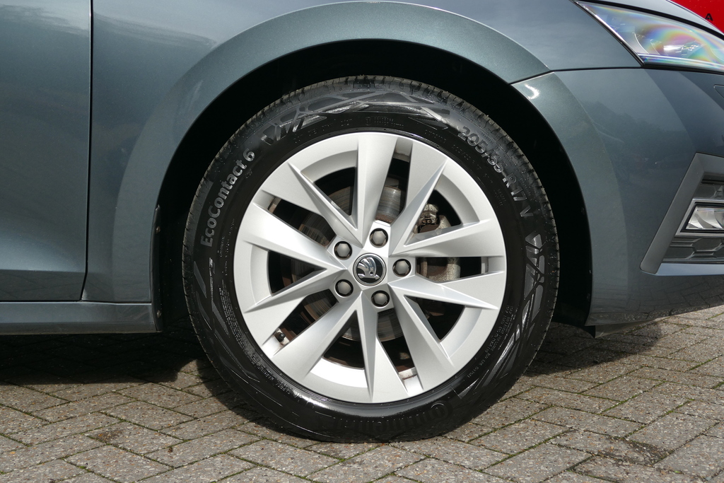 Skoda Octavia 2.0 Tsi Vrs Dsg Black #5