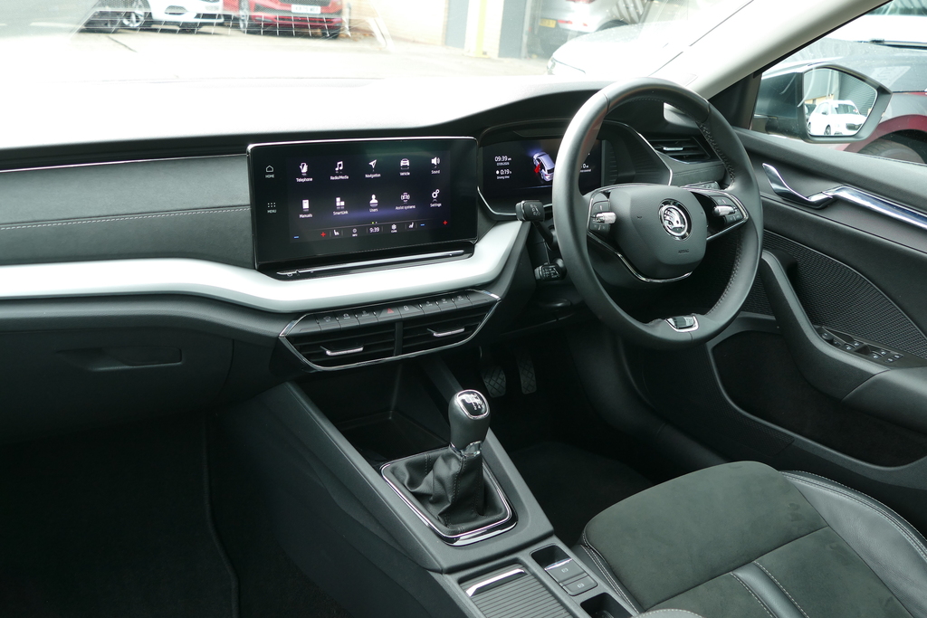 Skoda Octavia 2.0 Tsi Vrs Dsg Black #2