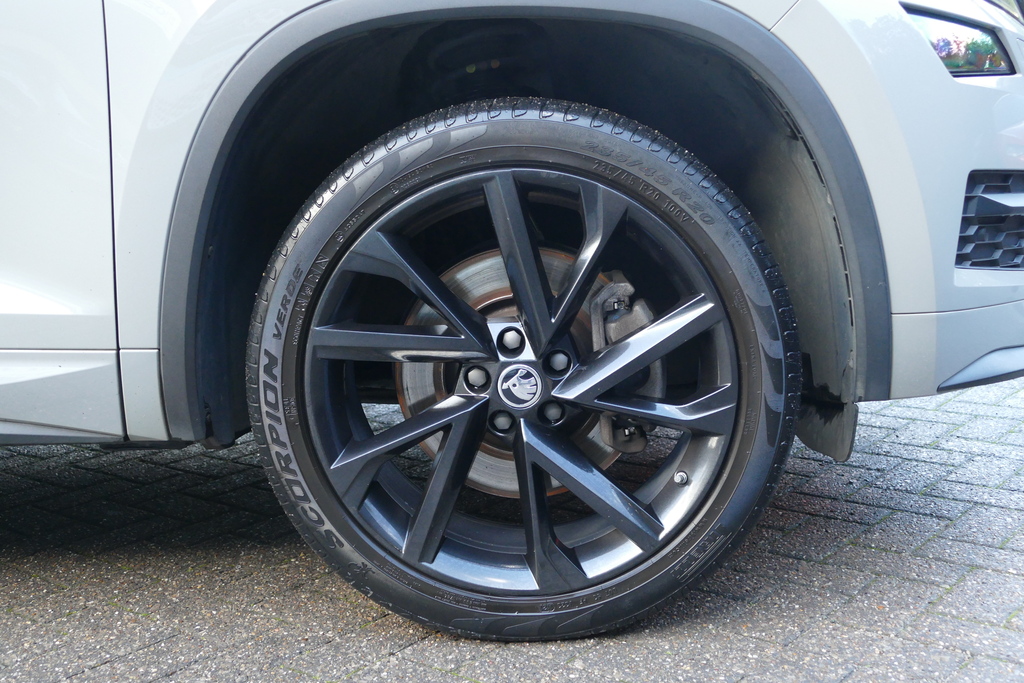 Skoda Kodiaq 2.0 Tsi 190 Sport Line 4X4 Dsg 7 Seat 0 Ps Grey #5
