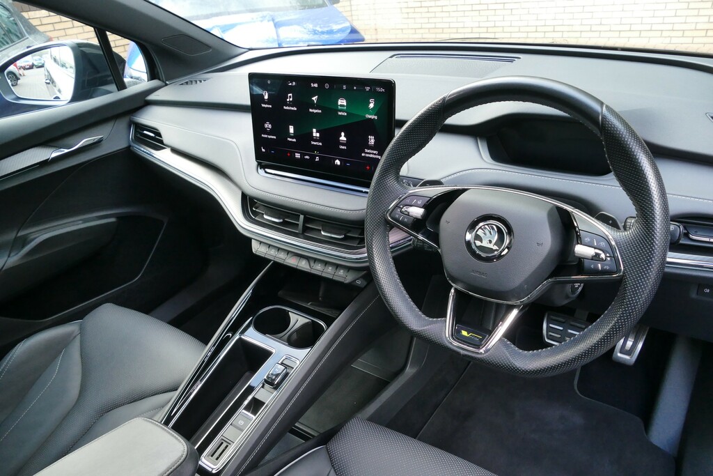 Skoda ENYAQ 220Kw Vrs 82Kwh 4X4 299 Ps Black #6