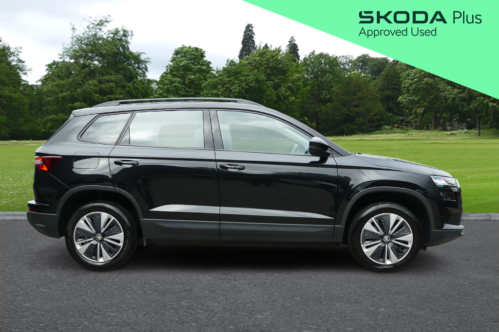 Skoda Karoq 1.0 Tsi Se Drive 110 Ps Black #4