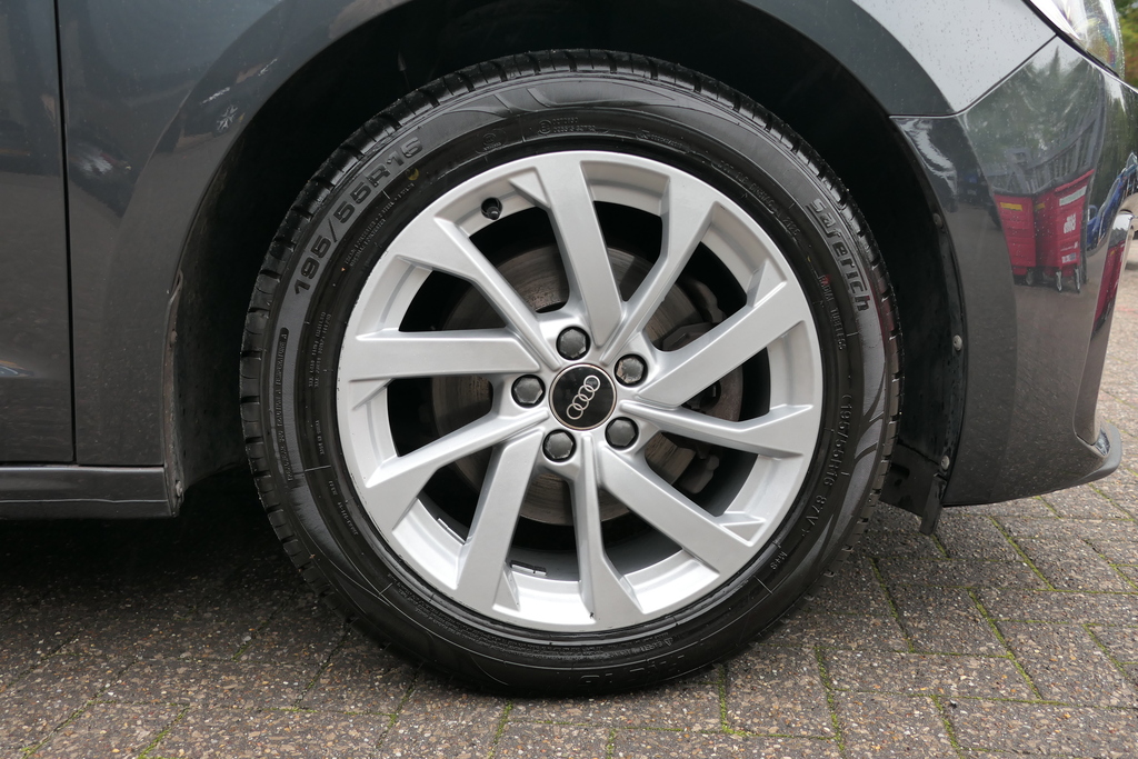 Audi A1 35 Tfsi Sport S Tronic 150 Ps Grey #5