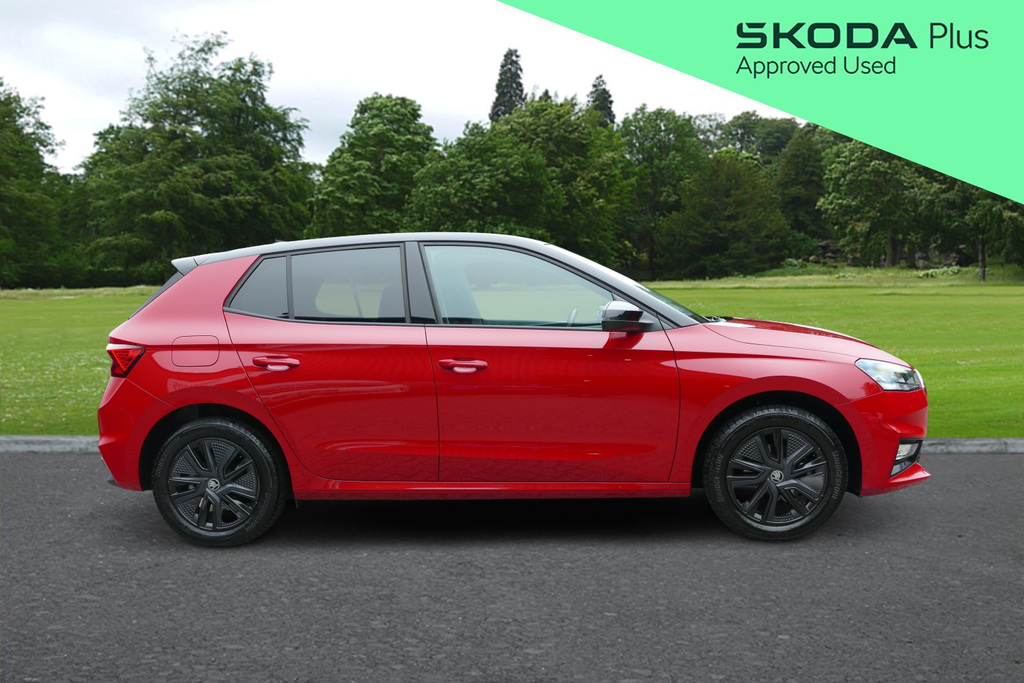 Skoda Fabia 1.5 Tsi 150 Design Edition Dsg 150 Ps Red #4