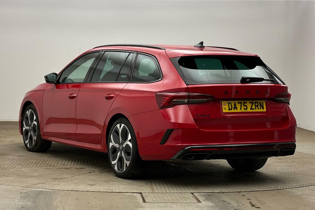 Skoda Octavia 2.0 Tsi Vrs Dsg 0 Ps Red #3
