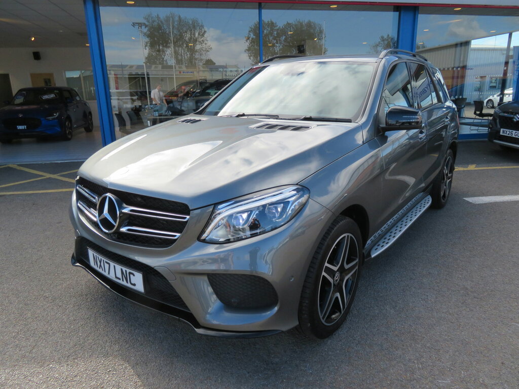 Mercedes-Benz GLE Class Suv Black #3