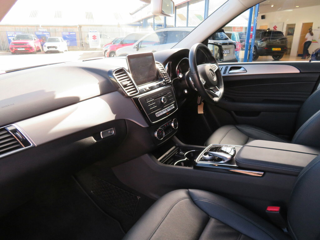 Mercedes-Benz GLE Class Suv Black #24