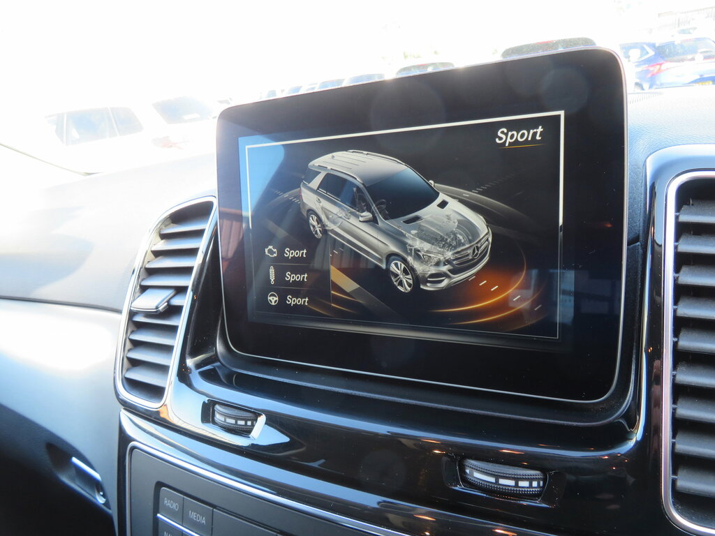 Mercedes-Benz GLE Class Suv Black #32