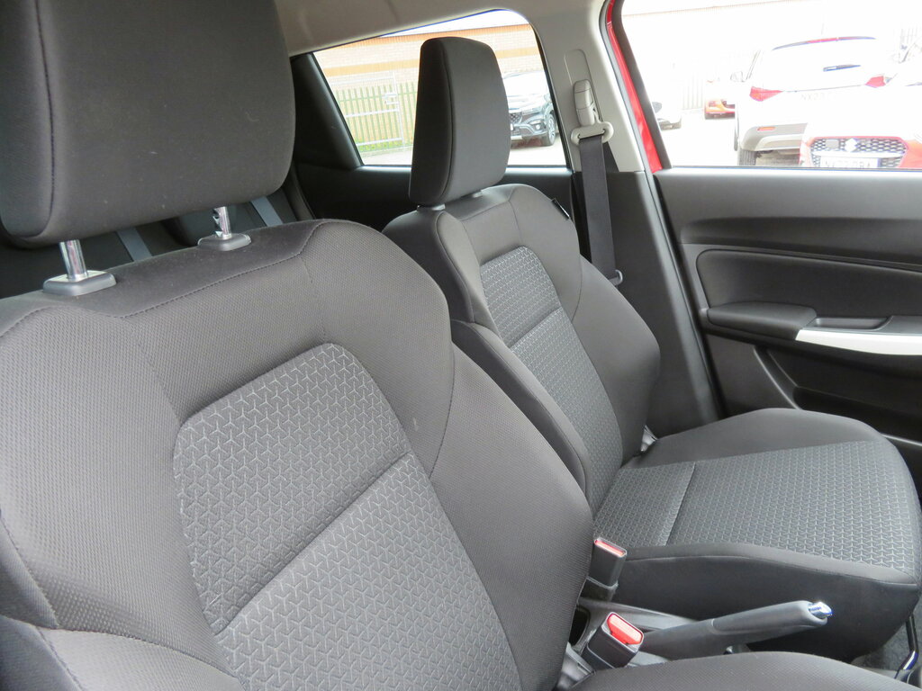 Suzuki Swift Swift Sz-t Dualjet Mhev Cvt Red #18