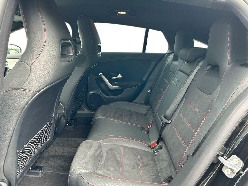 Mercedes-Benz CLA Class Cla 180 Amg Line Executive Shooting Brak Black #4