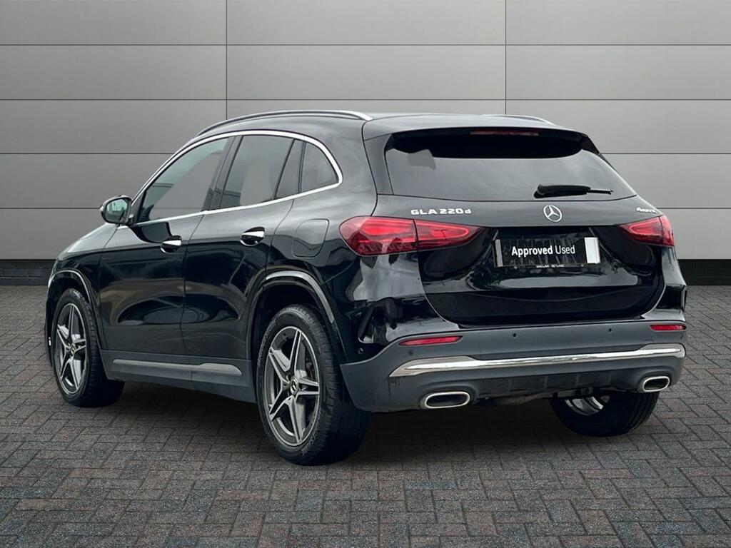Mercedes-Benz GLA Class 2.0 Gla220d Amg Line Executive 8G-dct 4Matic Eur KT73SKX Black #2