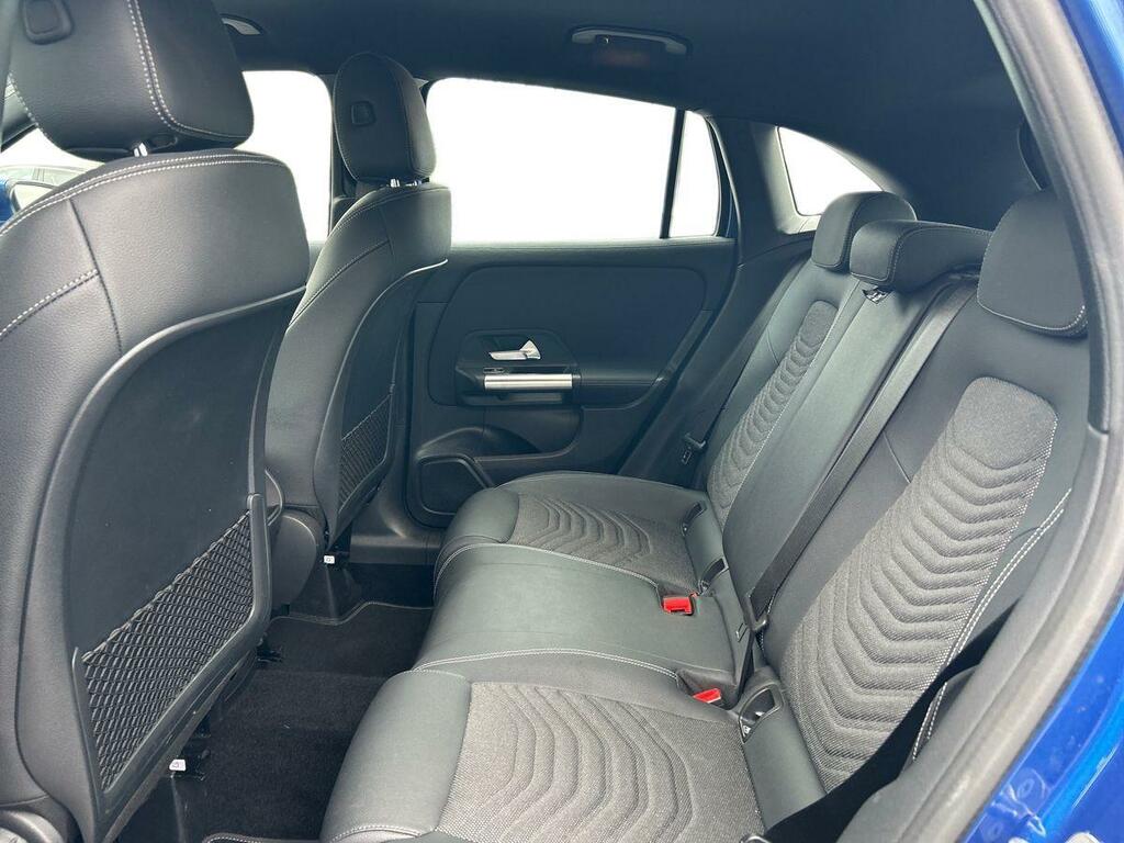 Mercedes-Benz GLA Class Gla 200 Sport Executive CV24LKA Blue #4