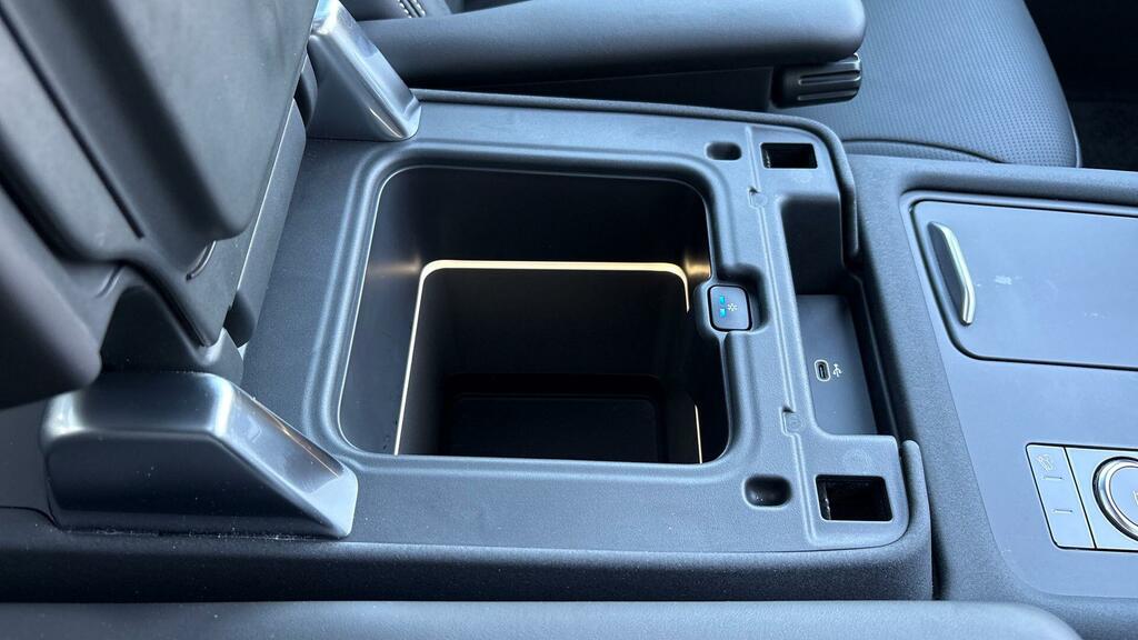 Land Rover Discovery Dynamic Se Blue #40
