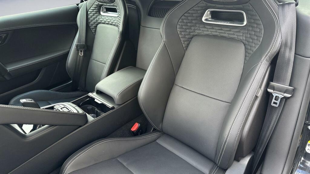 Jaguar F-Type 5.0 P450 75 Black #4