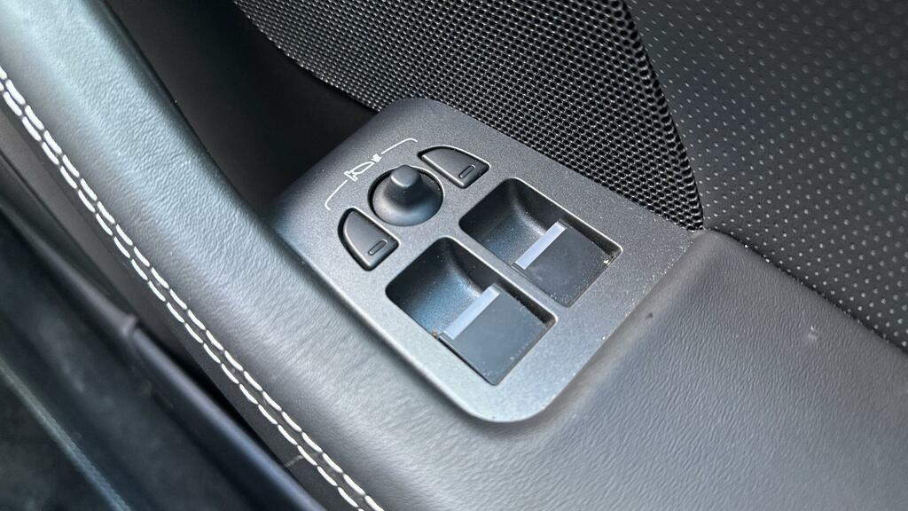 Jaguar F-Type V8 75 Coupe Grey #36