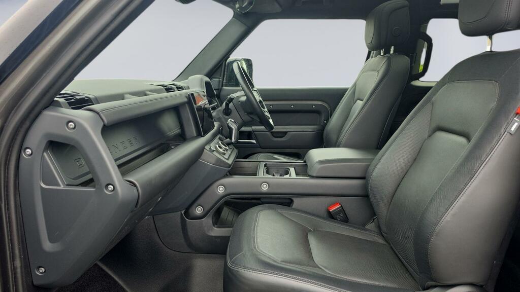 Land Rover Defender 90 3.0 D250 X-dynamic Hse Silver #3