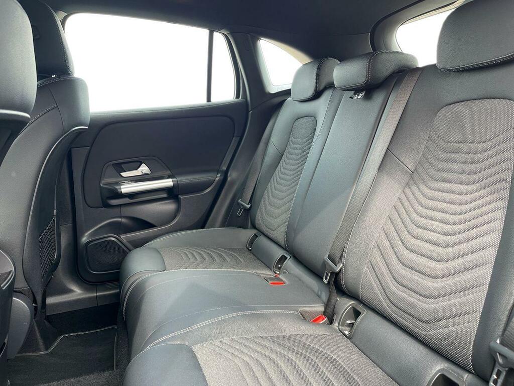 Mercedes-Benz GLA Class 1.3 Gla200h Mhev Sport Executive 7G-dct Euro 6 CP73YEK Grey #4