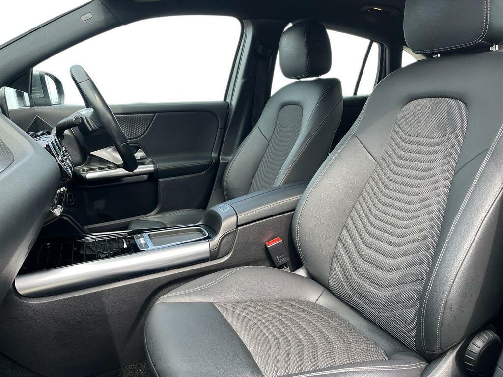 Mercedes-Benz GLA Class 1.3 Gla200h Mhev Sport Executive 7G-dct Euro 6 CP73YEK Grey #3
