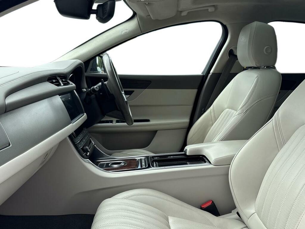 Jaguar XF 2.0D Portfolio Euro 6 Ss Blue #3