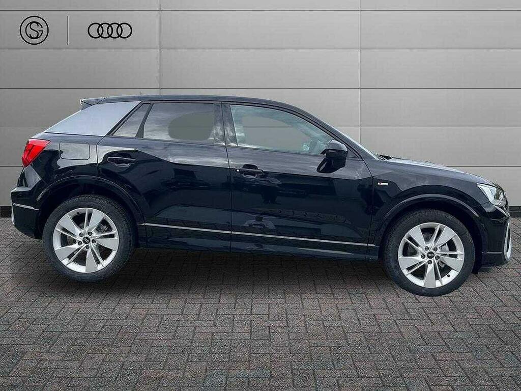 Audi Q2 S Line 35 Tfsi 150 Ps S Tronic Black #4