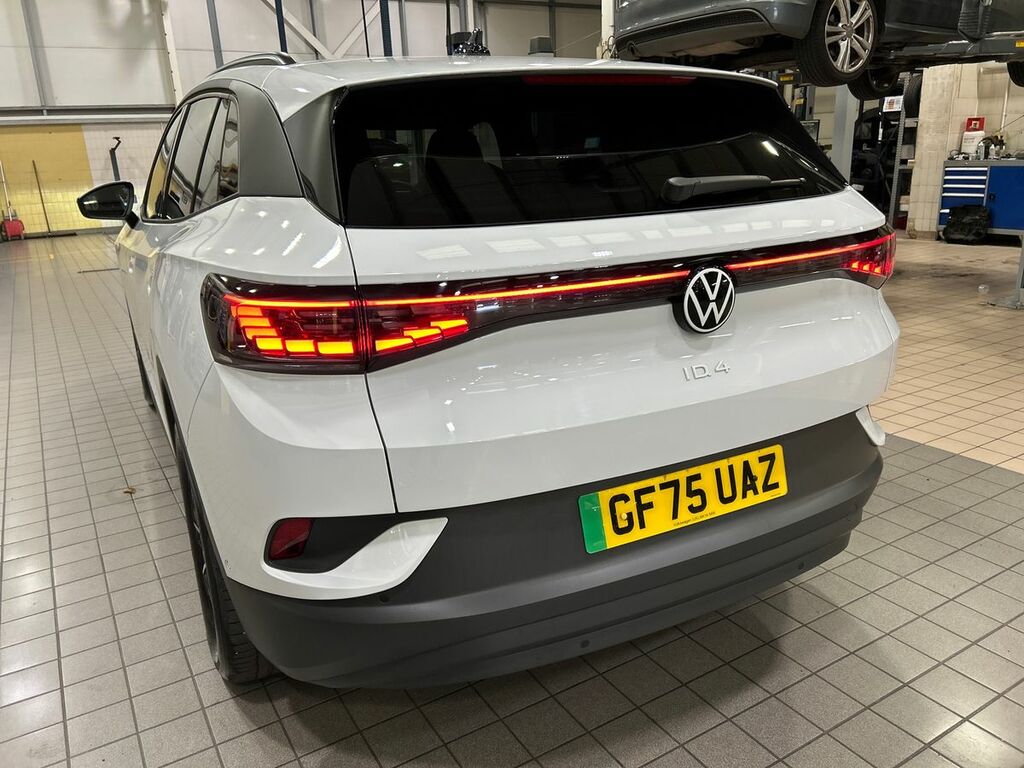 Volkswagen ID.4 Match Pro Black #18