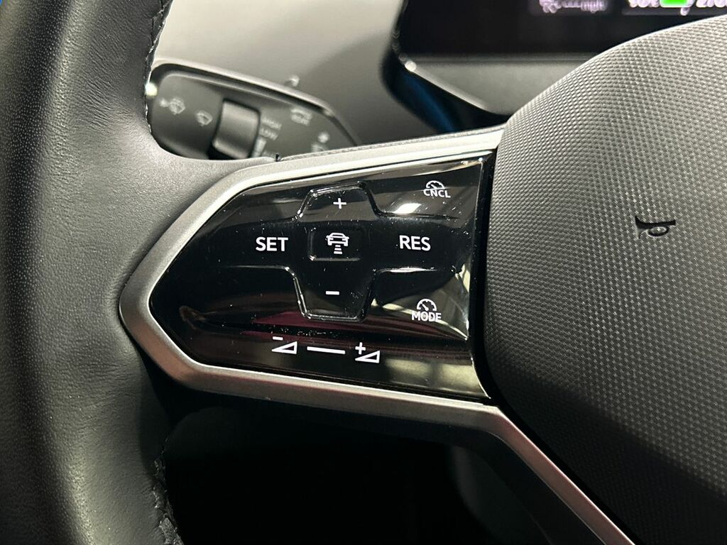 Volkswagen ID.4 Match Pro Black #15