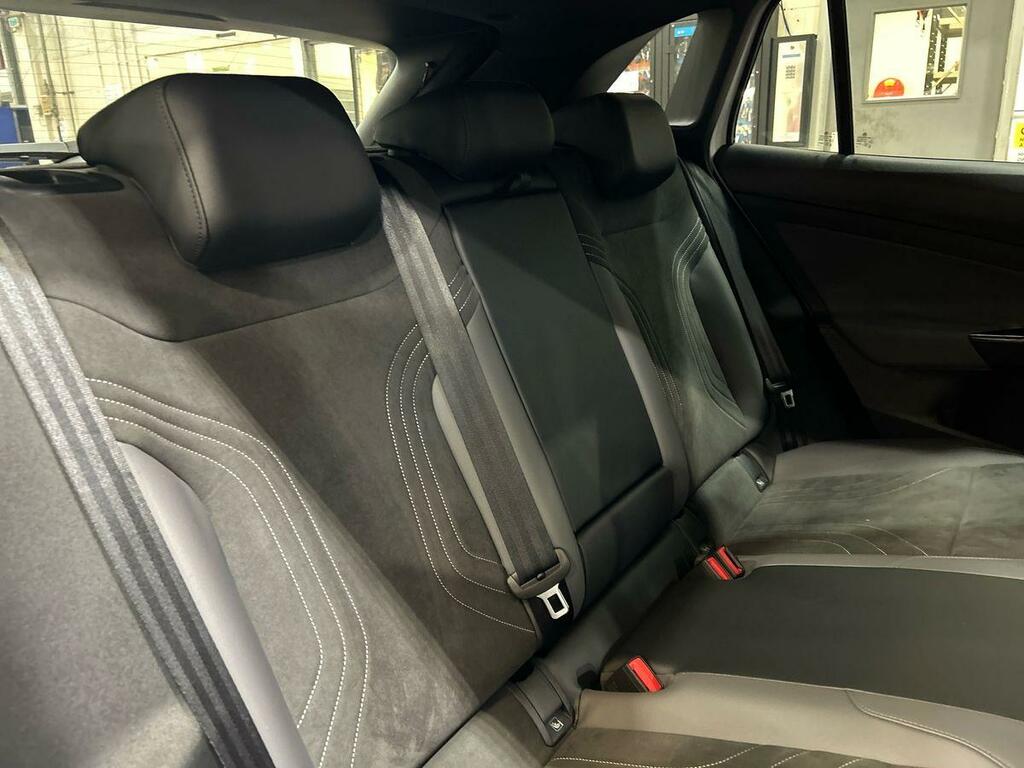 Volkswagen ID.4 Match Pro Black #33