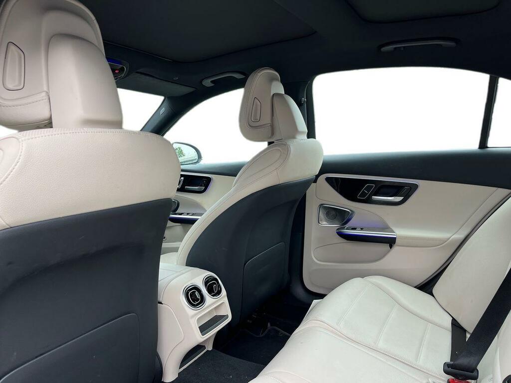 Mercedes-Benz C Class C 220 D Exclusive Luxury Saloon White #4