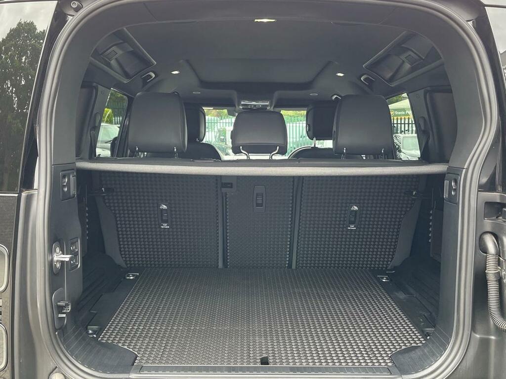 Land Rover Defender 110 X-dynamic Hse Grey #10