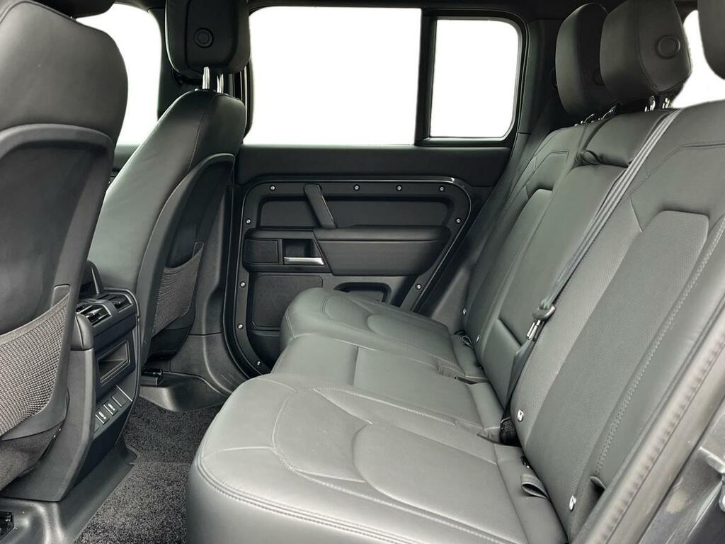 Land Rover Defender 110 3.0 D350 110 X-dynamic Hse Grey #4