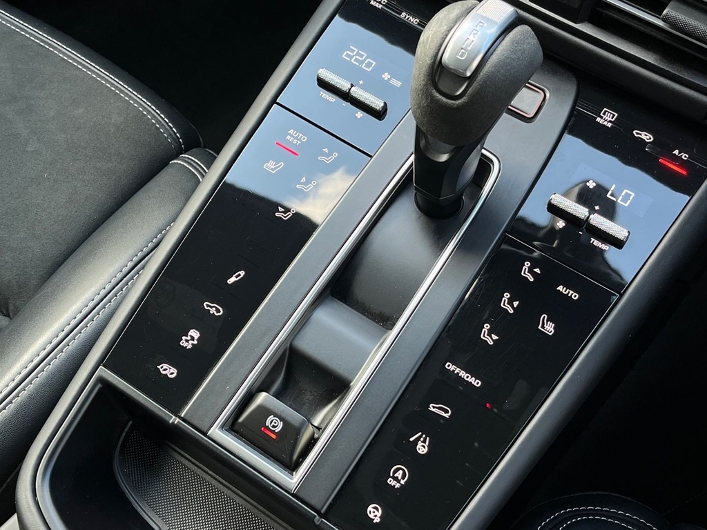 Porsche Macan 4 2025 2024 Grey #13
