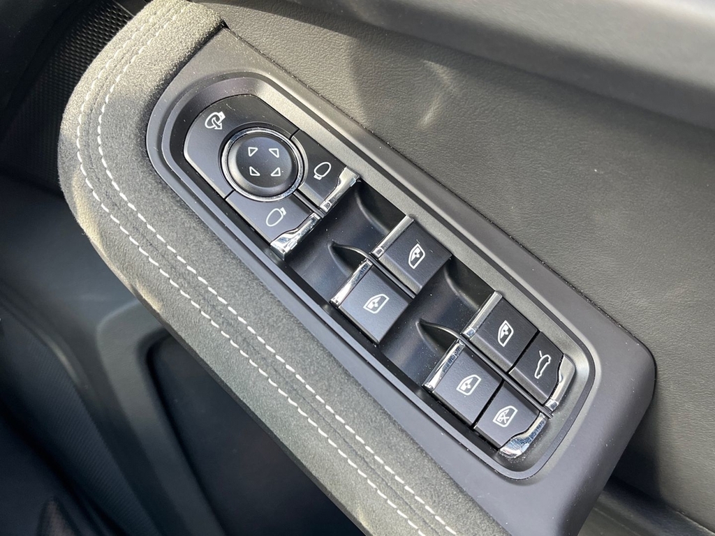 Porsche Macan 4 2025 2024 Grey #24