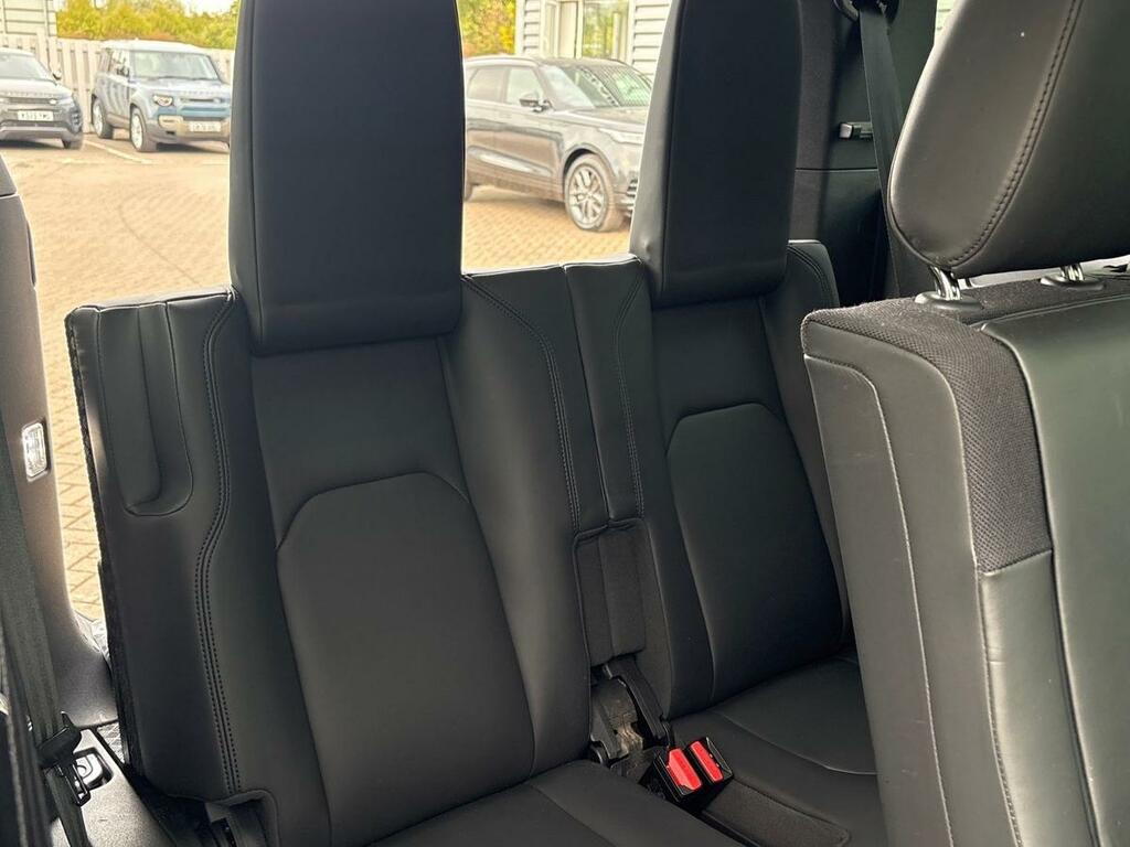 Land Rover Defender 110 D300 X-dynamic Hse Eiger Grey Grey #32