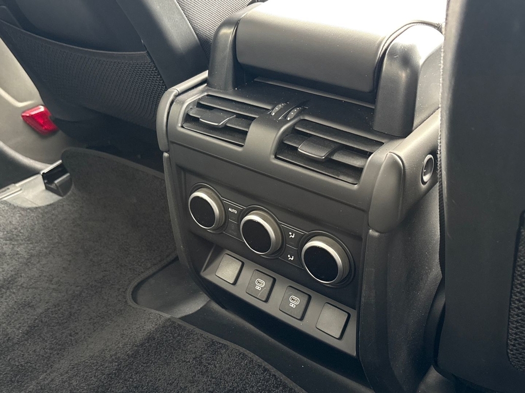 Land Rover Defender 90 X-dynamic Se White #18