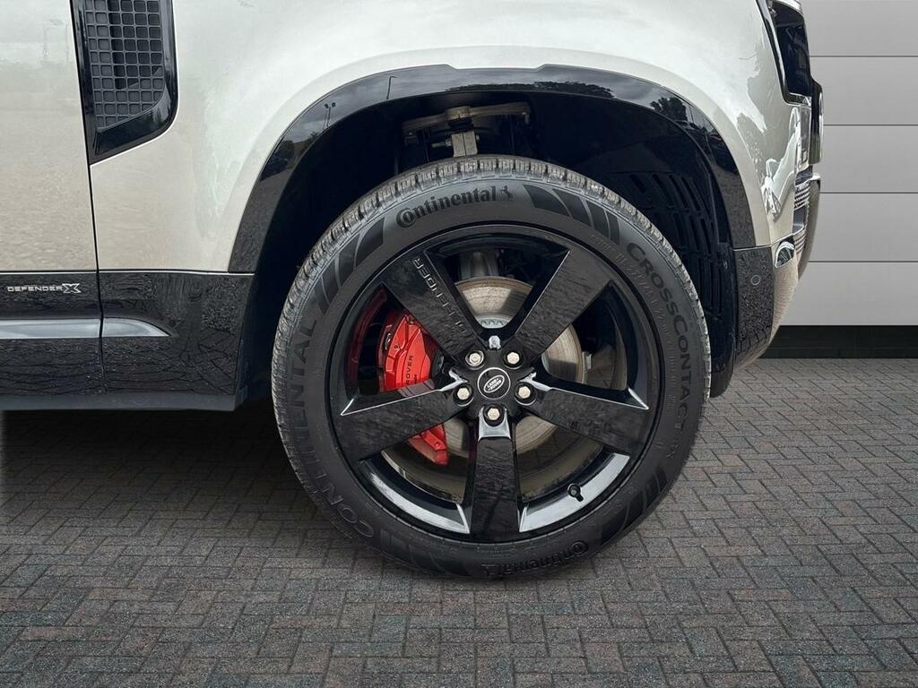 Land Rover Defender 90 X-dynamic Se White #8