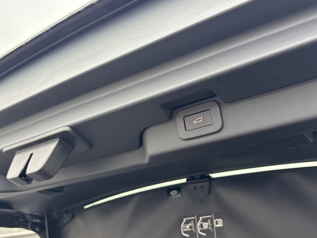 Land Rover Discovery Dynamic Hse Black #29