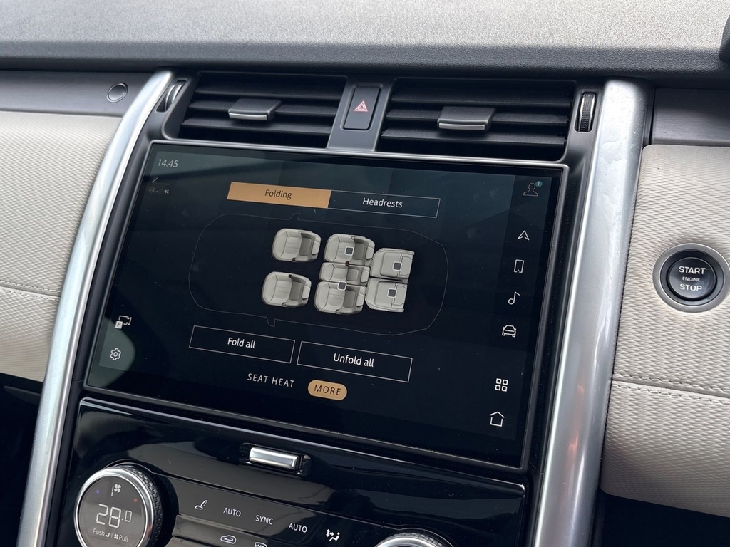 Land Rover Discovery Dynamic Hse Black #44