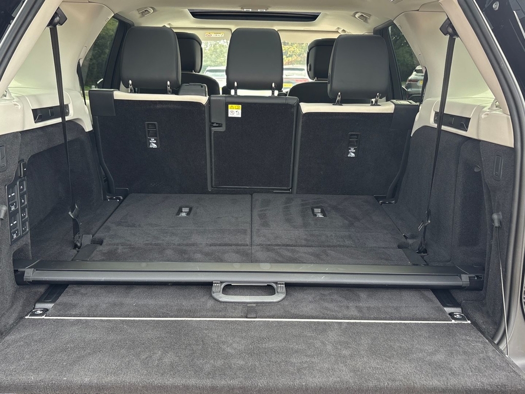 Land Rover Discovery Dynamic Hse Black #10