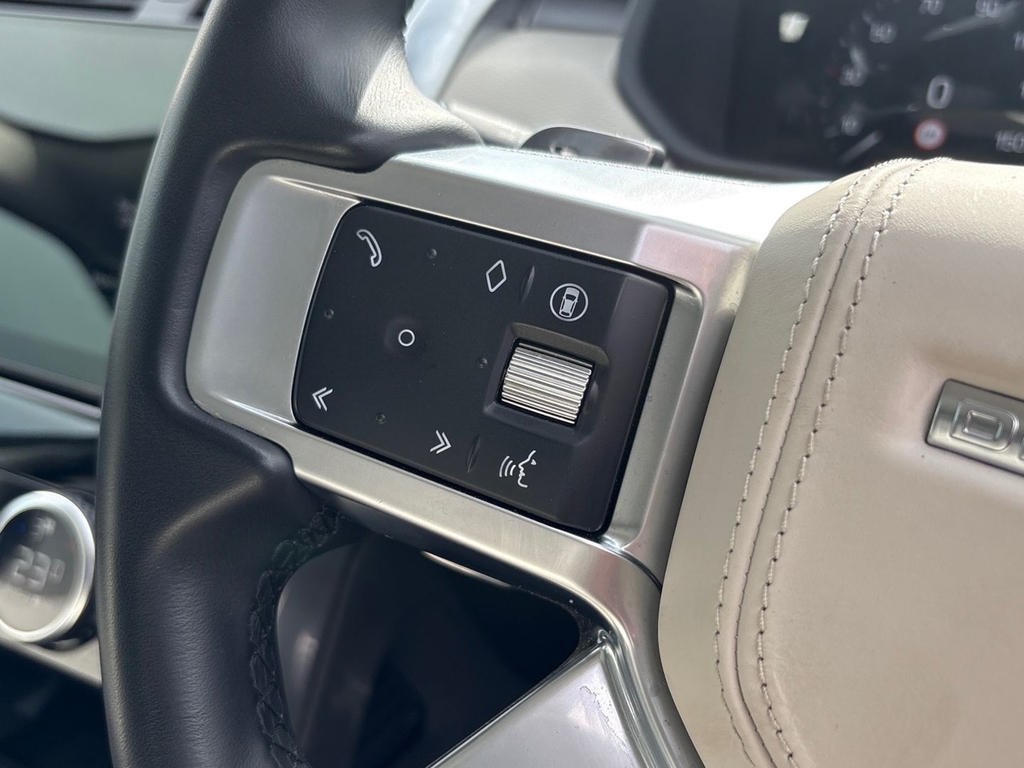 Land Rover Discovery Dynamic Hse Black #40