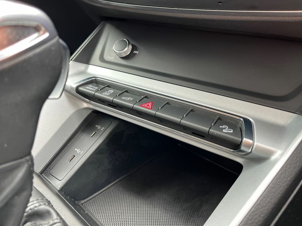 Audi Q3 35 Tfsi Black Edition S Tronic Tech Pack Black #37