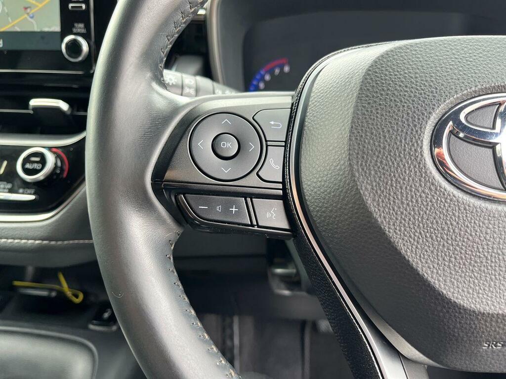 Toyota Corolla 1.8L Icon Tech White #15