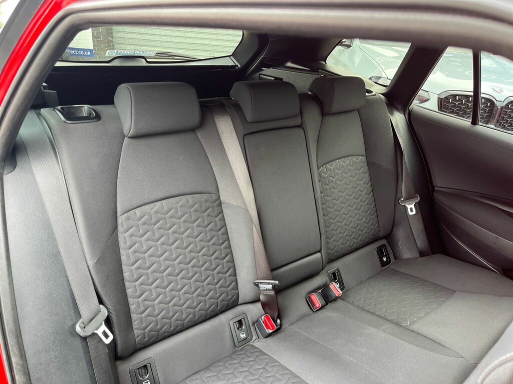 Toyota Corolla 1.8L Icon Tech White #27
